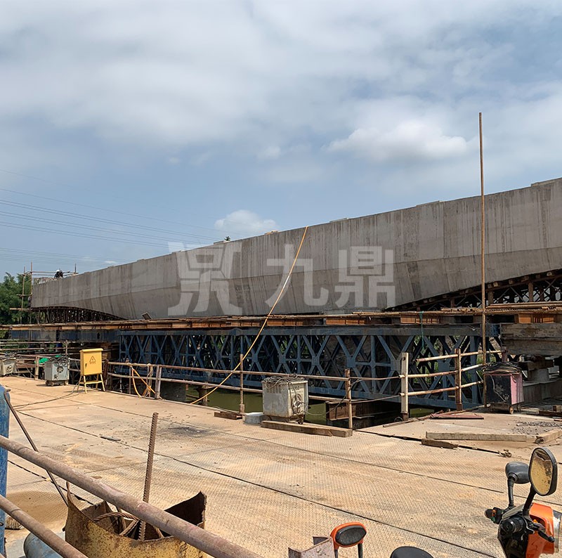 現澆(jiao)樑鋼支撐(cheng)