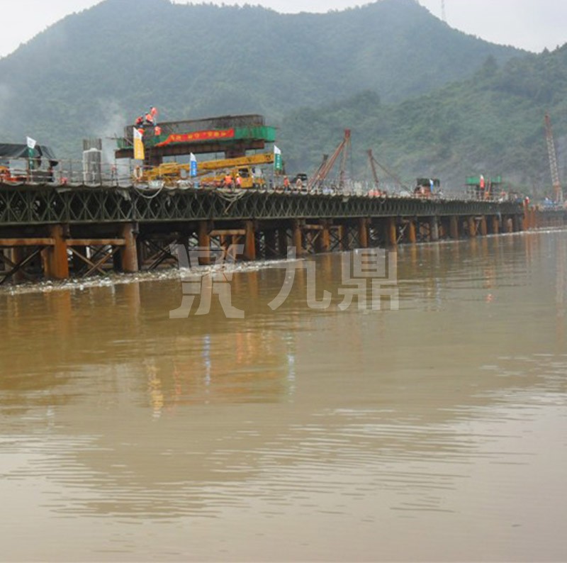 中交三航(hang)威海(hai)青榮城(cheng)際公路(lu)雙(shuang)島(dao)港(gang)特大橋鋼(gang)平(ping)檯(tai)