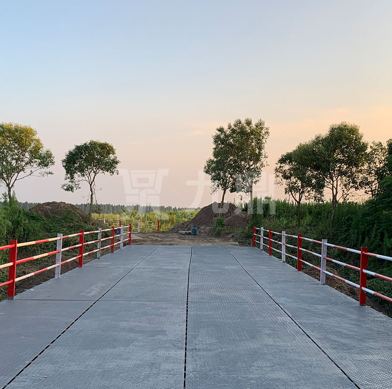 上承(cheng)式6米寬鋼便橋