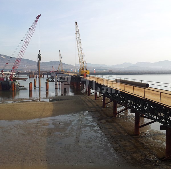 中交三(san)航威海(hai)青(qing)榮城際公路雙(shuang)島港特(te)大橋鋼平(ping)檯