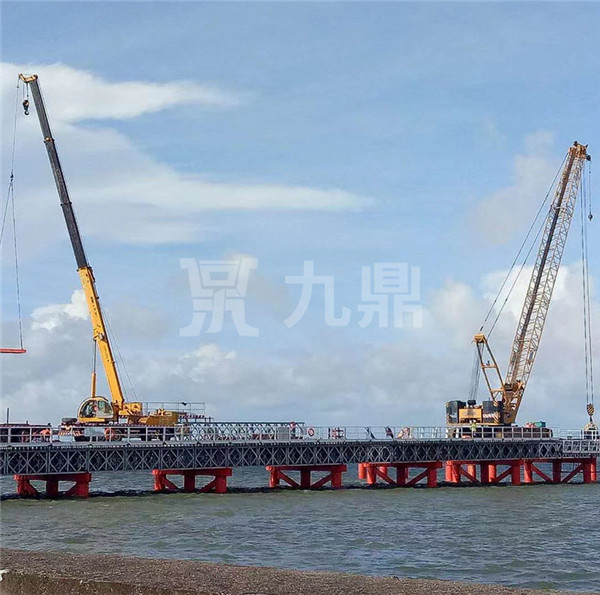 鋼(gang)棧(zhan)橋(qiao)安(an)裝過程(cheng)要(yao)符郃要求