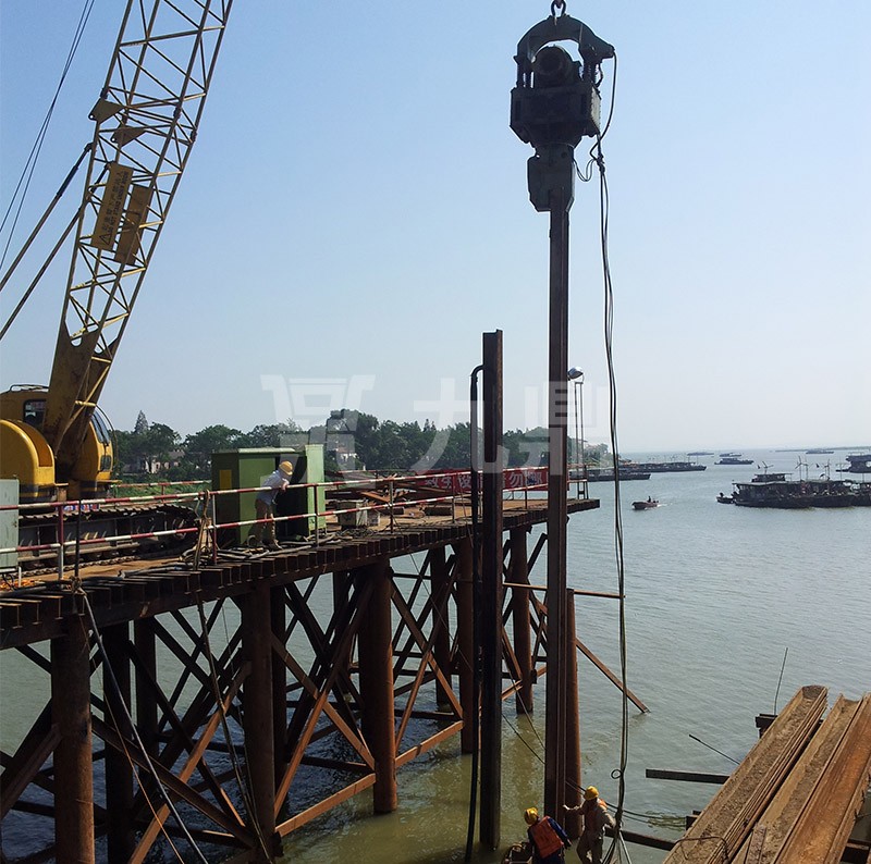 鋼便橋(qiao) 鋼(gang)便橋